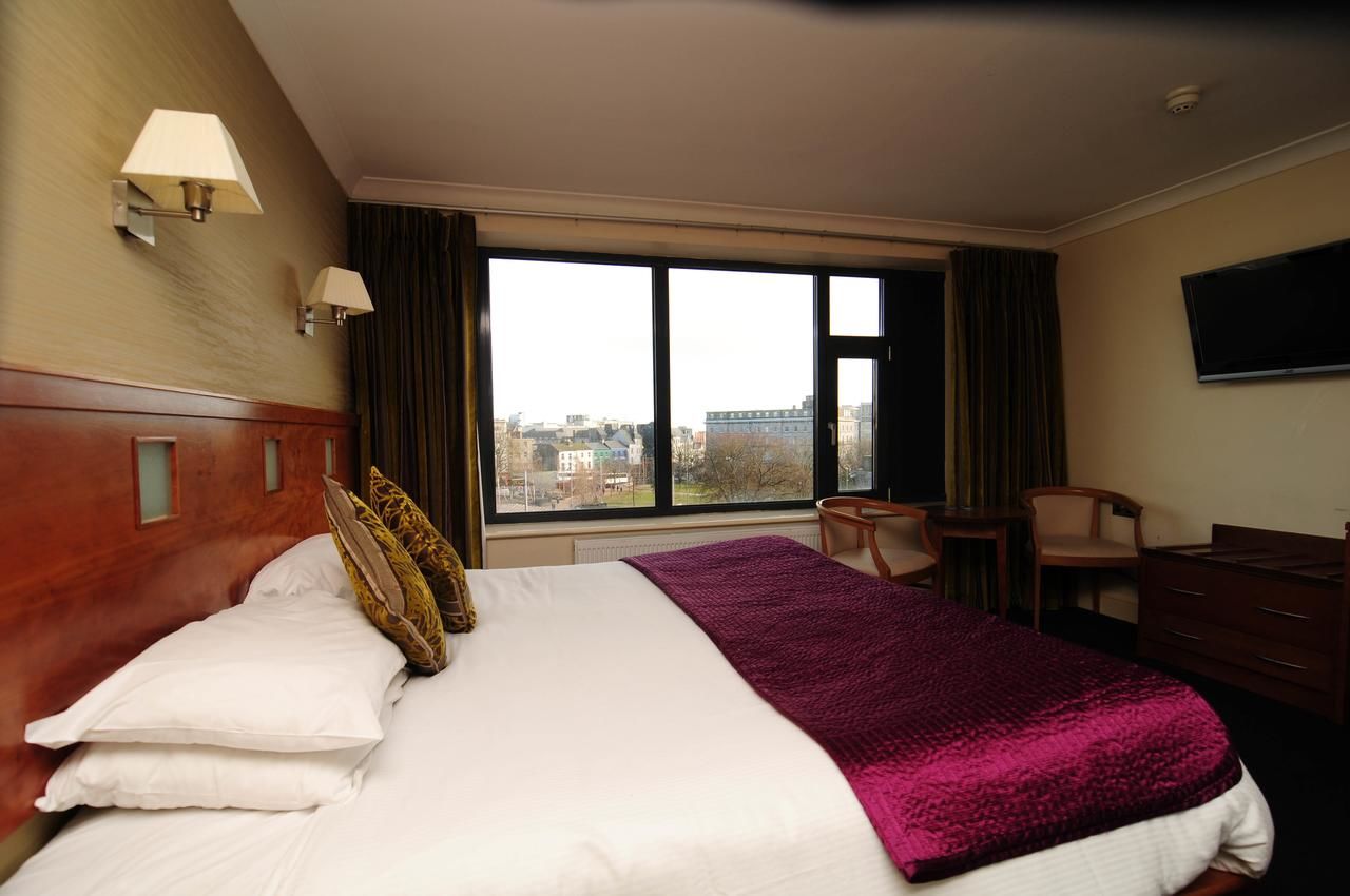 Отель Imperial Hotel Galway Голуэй